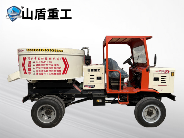 平口攪拌車(chē)卸料方式方便嗎 效率高嗎